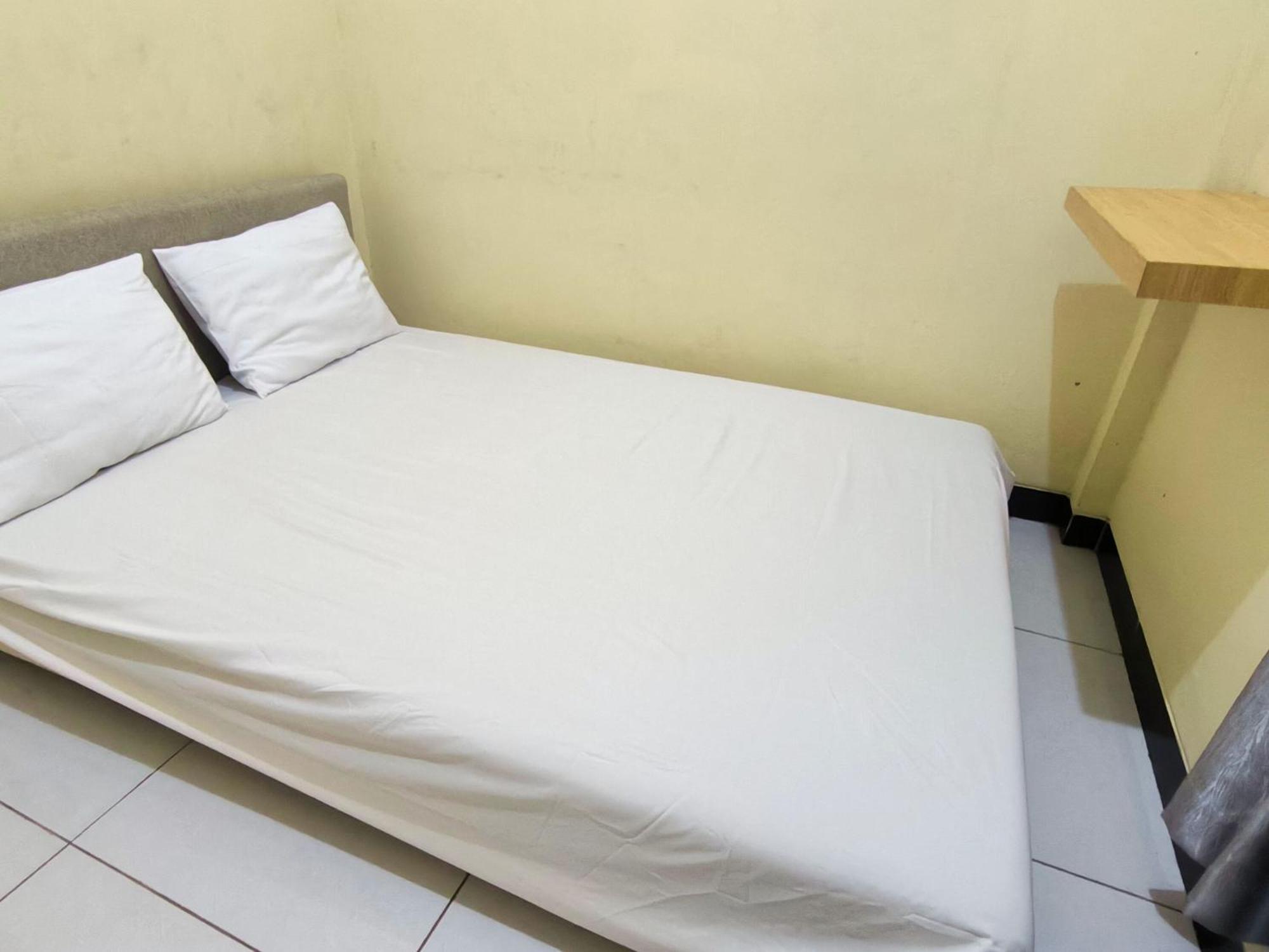 Nn Guesthouse Solo Esterno foto
